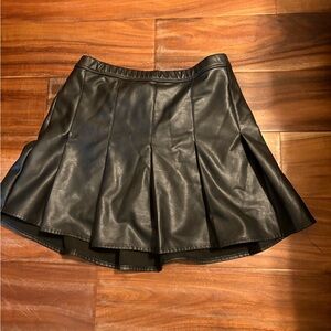 Abercrombie Kids Faux Leather Pleated Skirt – Black‎ – Size 13/14 k2